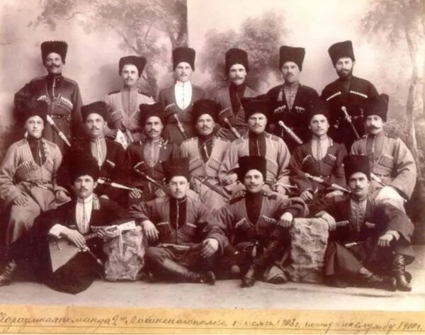    Казаки 2-го Лабинского полка, 1910 год.