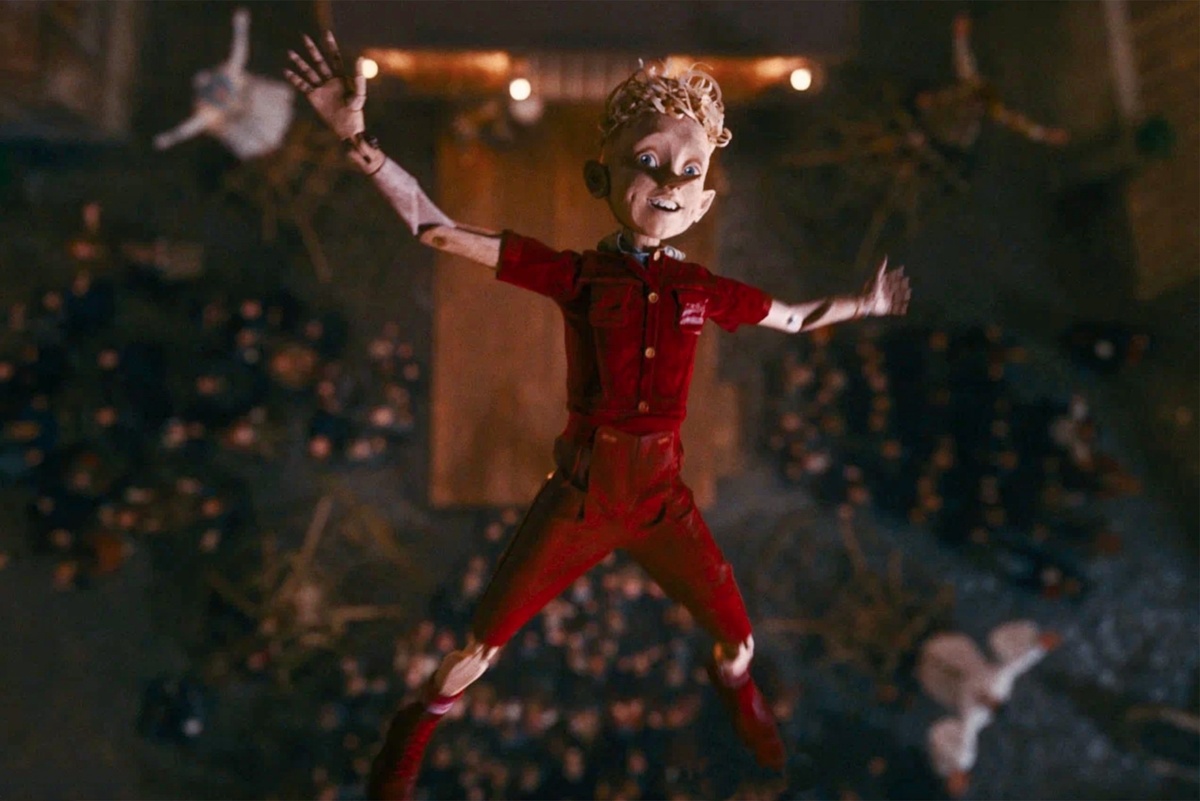   Чудеса эпохи CGI: Буратино в фильме совершенно живой, хоть и деревянный./Кинокомпания "Водород"/kinopoisk.ru