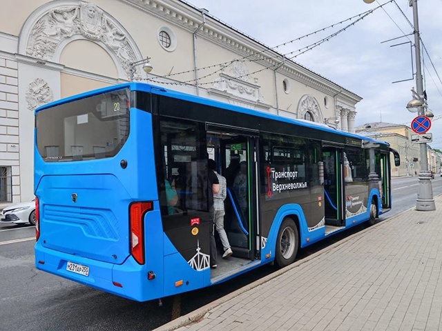 Виталий Королев сообщил о запуске новых автобусов в Твери