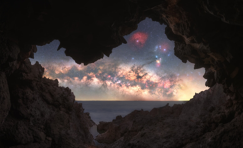 «Галактика на подъеме», Анастасия Гулова. Источник: https://capturetheatlas.com/milky-way-photographer-of-the-year/