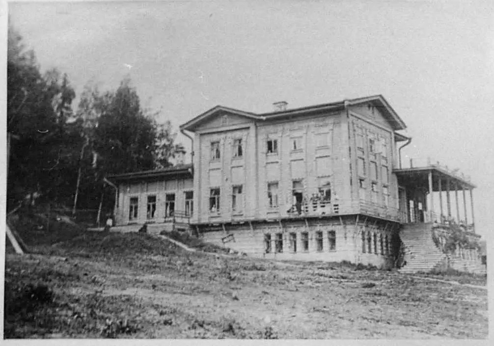 Дача Т.Ф. Булычева, современный адрес – ул. Заводская, 11А.