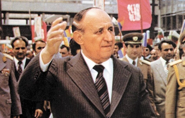 Тодор Христов Живков (1911–1998) 