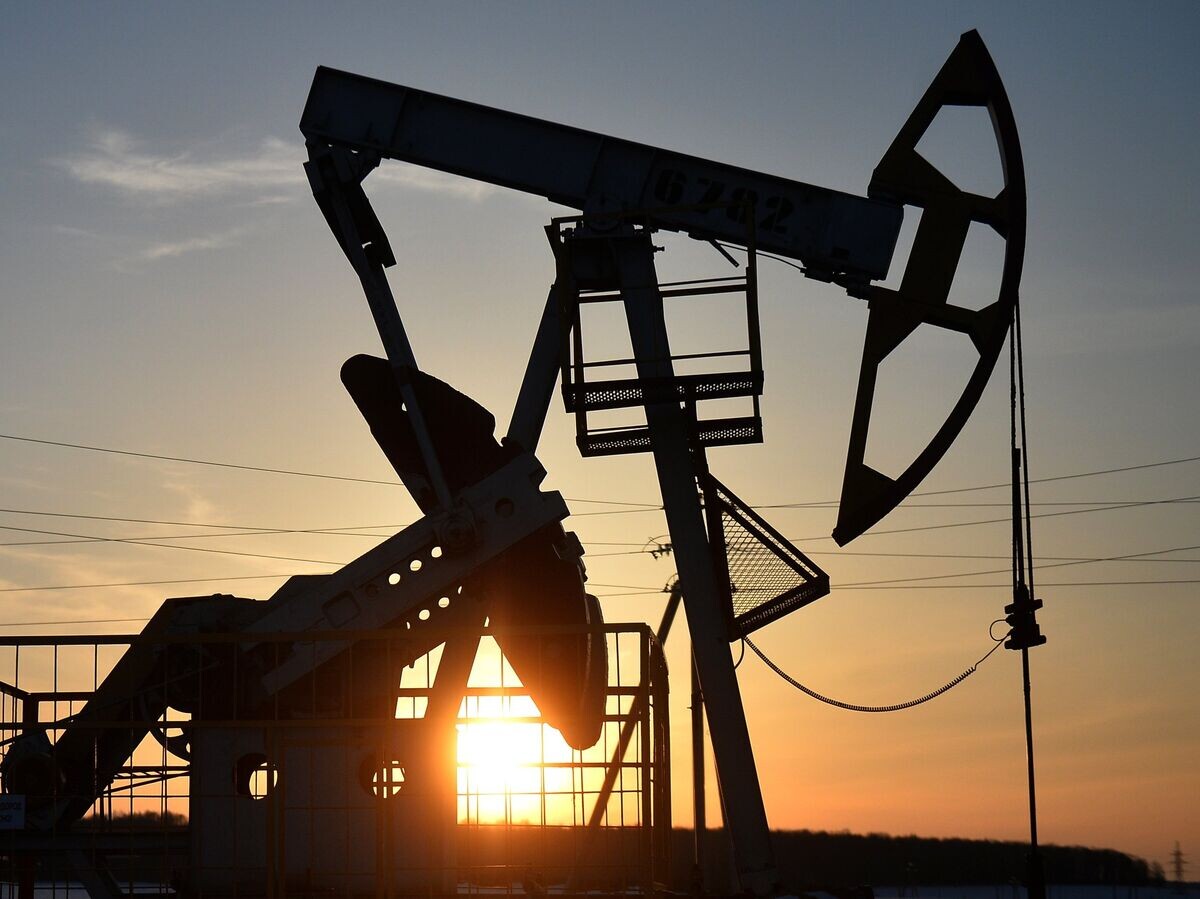   Добыча нефти© РИА Новости . Максим Богодвид
