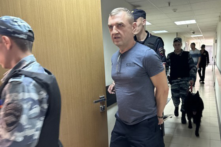    Вахитовский районный суд Казани продолжает рассматривать уголовное дело бывшего заместителя прокурора Казани — Гумера Нафиева.   
Фото: «БИЗНЕС Online»