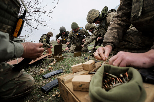 Oleg Petrasiuk/Ukraine's 24th Mechanized Brigade/AP   📷