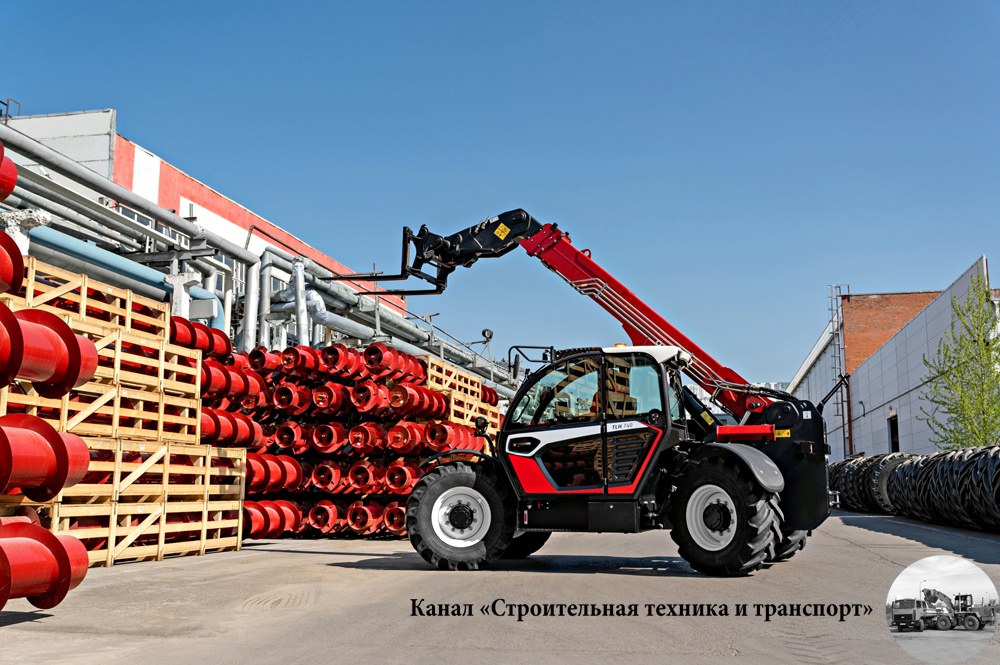 Телескопический погрузчик TLH 740 (листайте галерею)