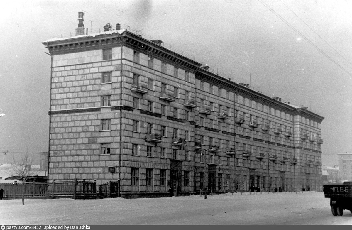 Дом №6 на Велозаводской улице в 1947-1954 годах. С сайта www.pastvu.com.
