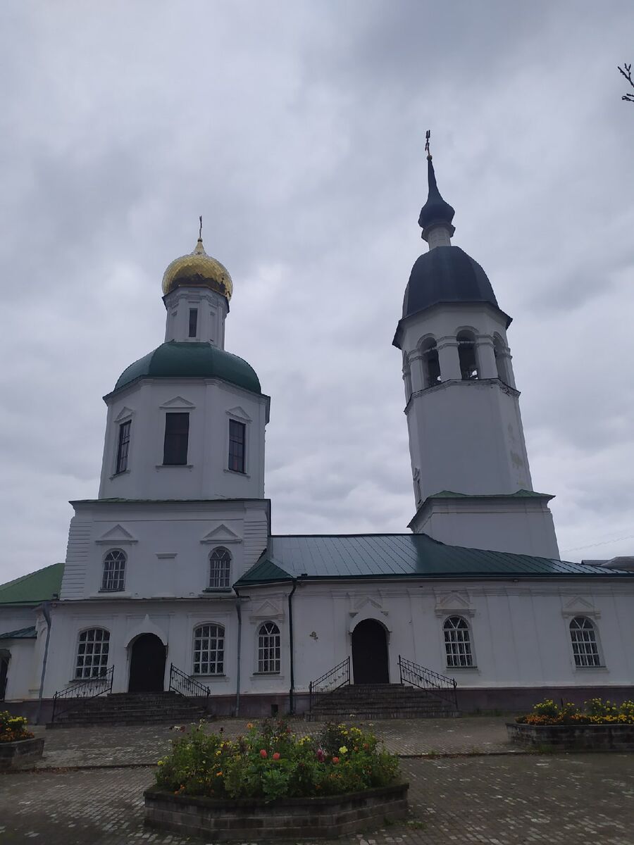 В этой церкви моего города я была. Только не знаю, как правильно называется - церковь или храм.