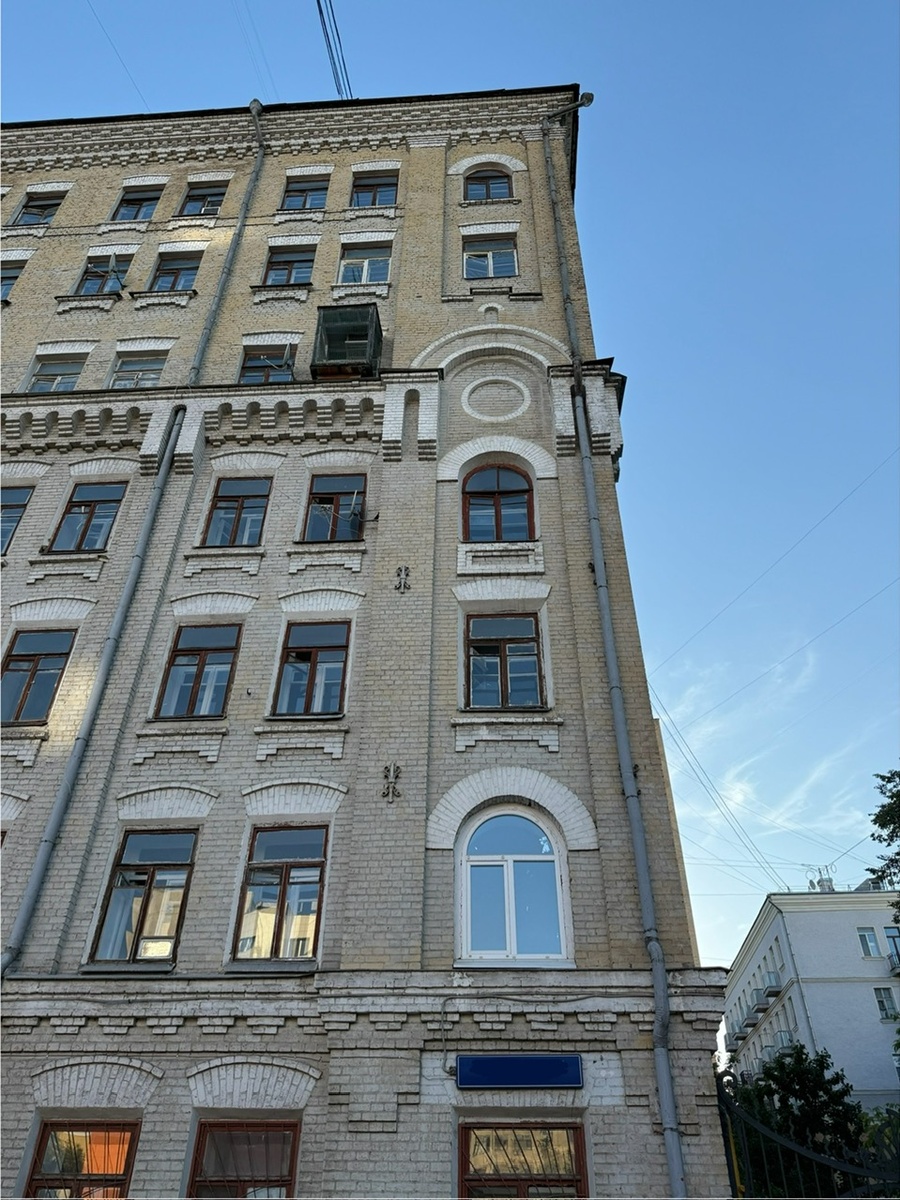 Фото автора канала. Жилой дом для рабочих «Трёхгорной мануфактуры».