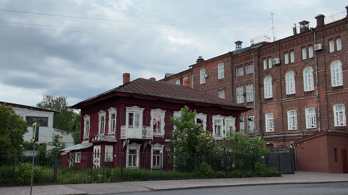 Улица Дзержинского (фото автора). 