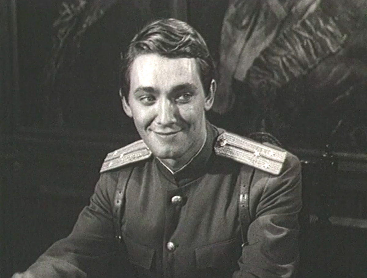 Кадр из кинофильма "Адъютант его превосходительства", 1969 г., режиссер Евгений Ташков, сценаристы Игорь Болгарин, Георгий Северский, композитор Андрей Эшпай (скриншот)
