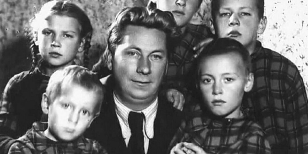 6 известных актёров, взявших детей из детдома — и не сделавших из этого пиар