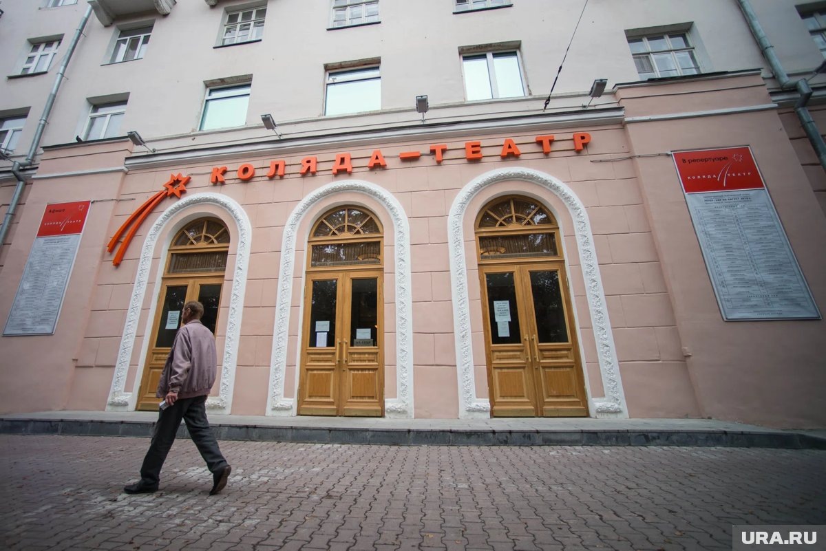     Сейчас театр не может заключать договоры на продвижение свежих постановок