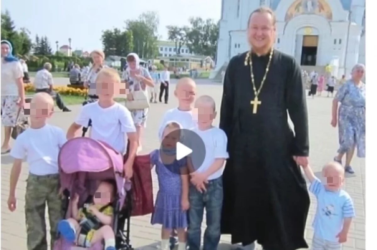    В семье отца Иакова из Ухты родился 14-й ребёнок.