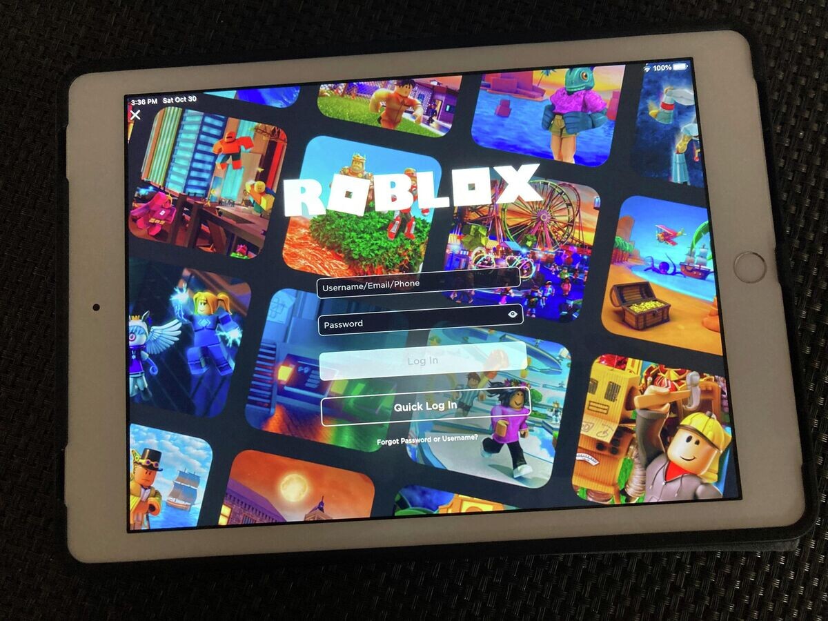    Стартовая страница игровой площадки Roblox | © AP Photo / Leon Keith