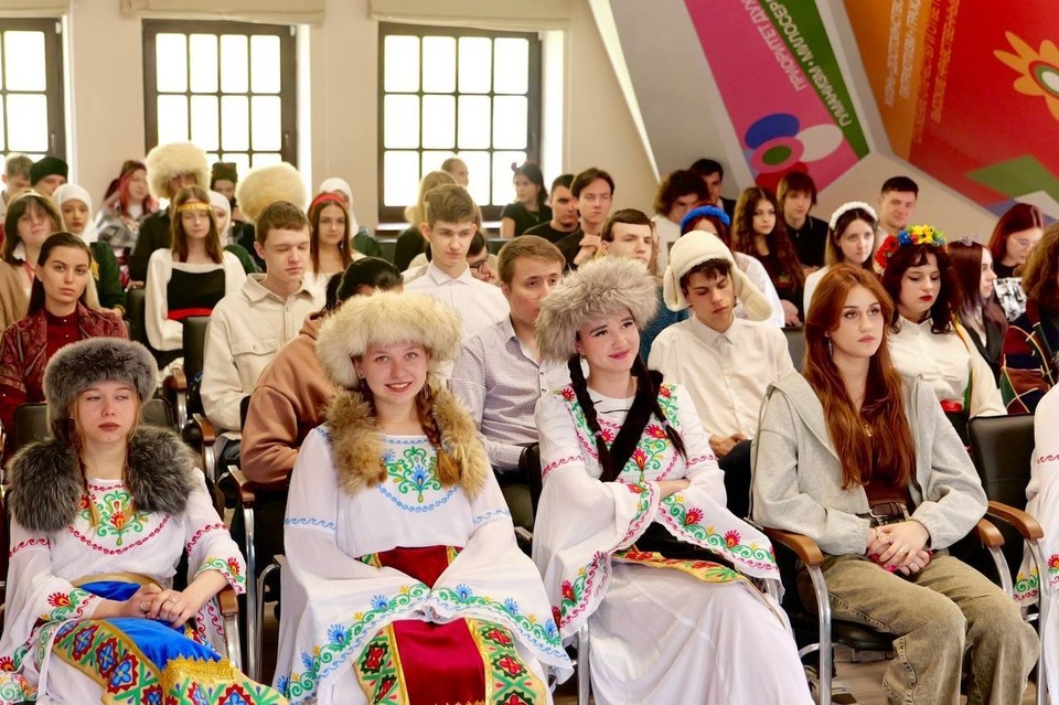    «Дом народов России» реализует проекты для молодежи. Фото: «Дом народов России» в ДНР