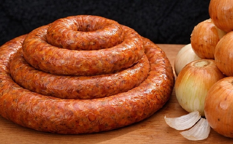 Луковая колбаса без мяса: оригинальный рецепт для настоящих гурманов