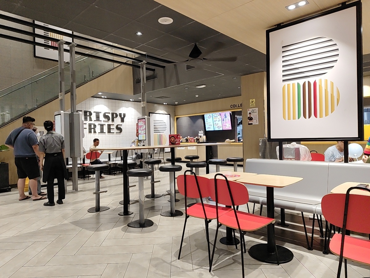 McDonald's Ga Nha Trang. Макдональдс в Нячанге (Вьетнам)