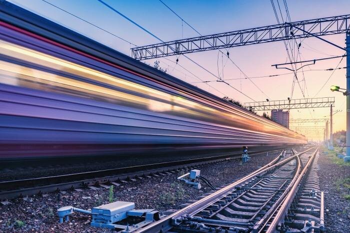 Обложка © Shutterstock / FOTODOM / Locomotive74