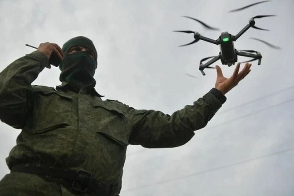    Расчеты FPV-дронов ВС РФ уничтожили пункты управления БПЛА ВСУ в ДНР (архивное фото) Алексей БУЛАТОВ
