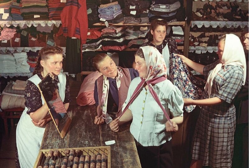Прогулка по СССР 1953 года. 15 снимков в год когда умер Сталин