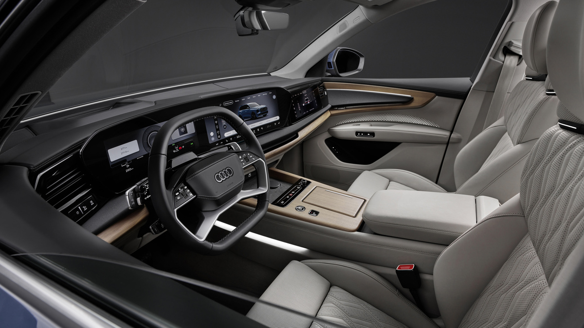    Новый Audi Q7   
Audi
