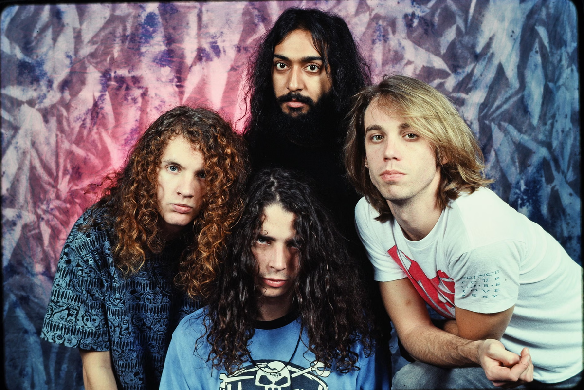 Лучшие музыканты Сиэтла… Soundgarden в 1989 году, слева направо: Джейсон Эверман, Крис Корнелл, Ким Тайл и Мэтт Кэмерон. Фото: Ларри Марано/Shutterstock