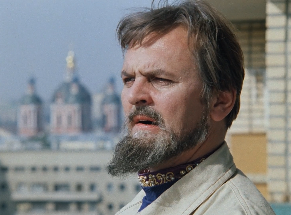 Кадр из кинофильма "Иван Васильевич меняет профессию", 1973 г., режиссер Леонид Гайдай, сценаристы Владлен Бахнов, Леонид Гайдай, композитор Александр Зацепин (скриншот)
