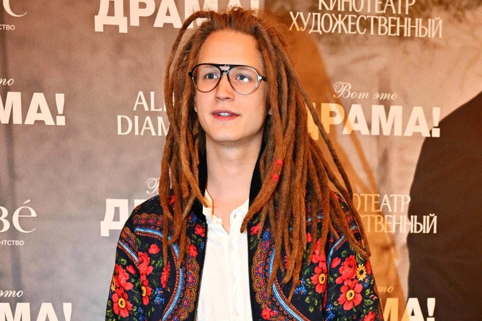    Сын Децла объяснил причину выселения матери из квартиры Михаил ФРОЛОВ