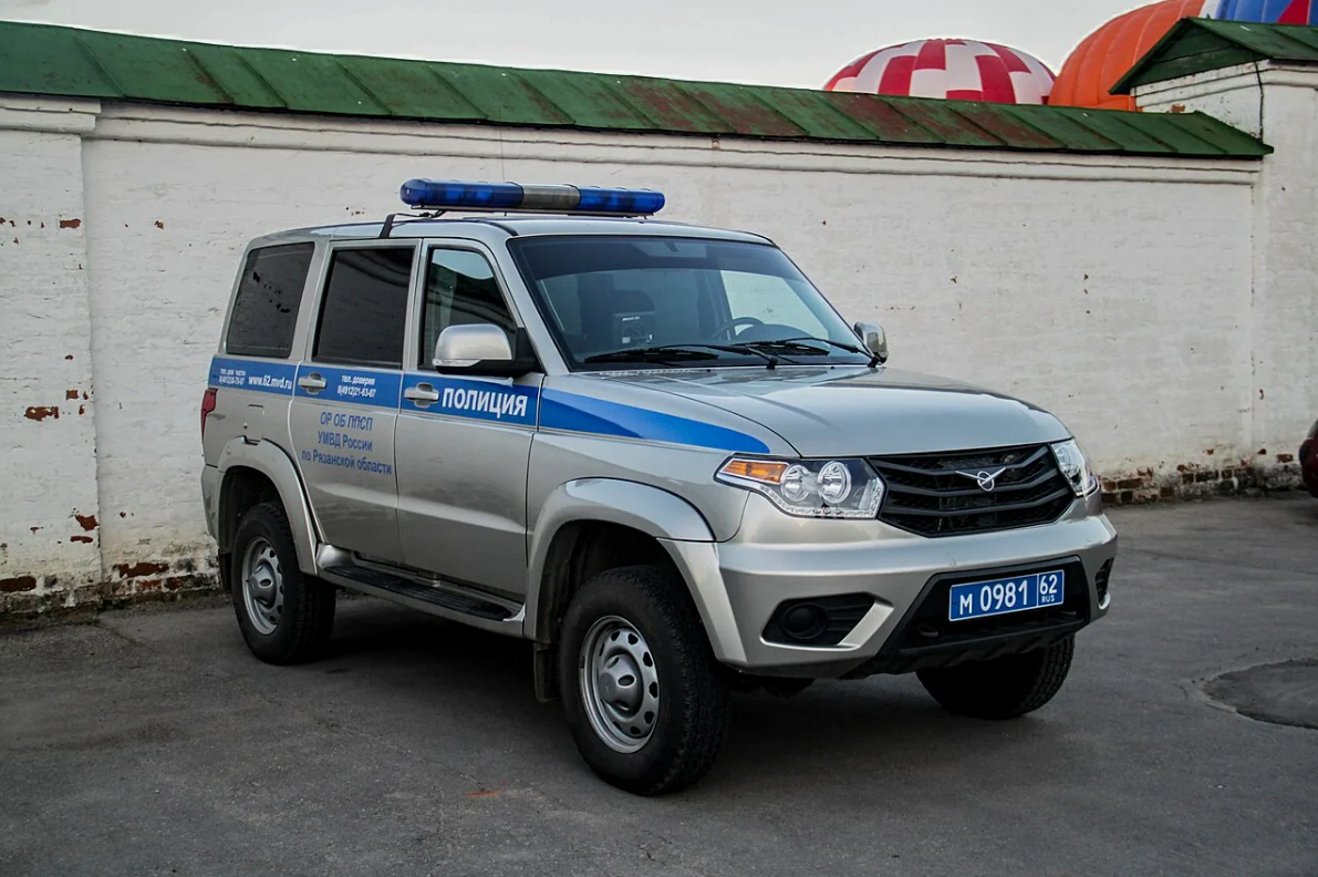 Полицейская машина