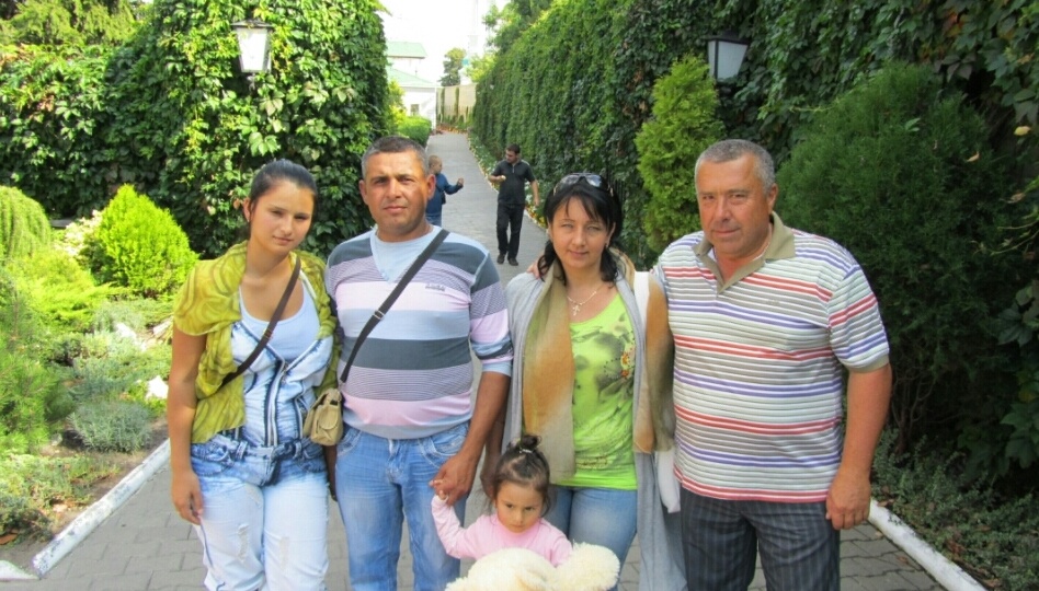 Не надо думать, хорошо ли во тьме, надо быть в свете, для чего его...