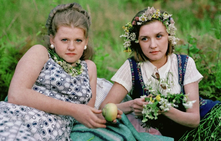 Что, если бы Люда выбрала Рудика, а Катя — хоккеиста? Альтернативная судьба героев «Москва слезам не верит»