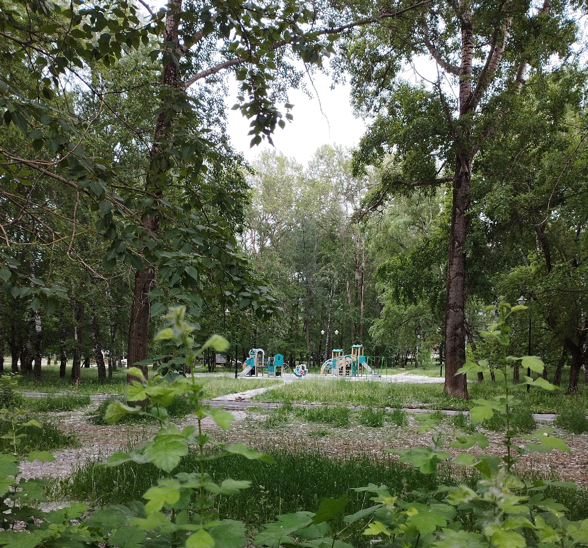 Детская площадка...