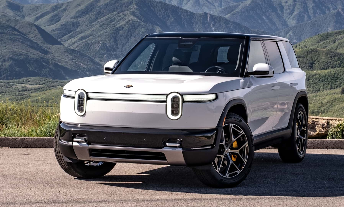 Новый кроссовер Rivian R2