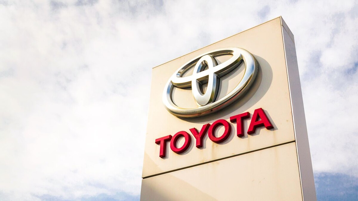    Toyota. Фото Josefkubes / Shutterstock.com
