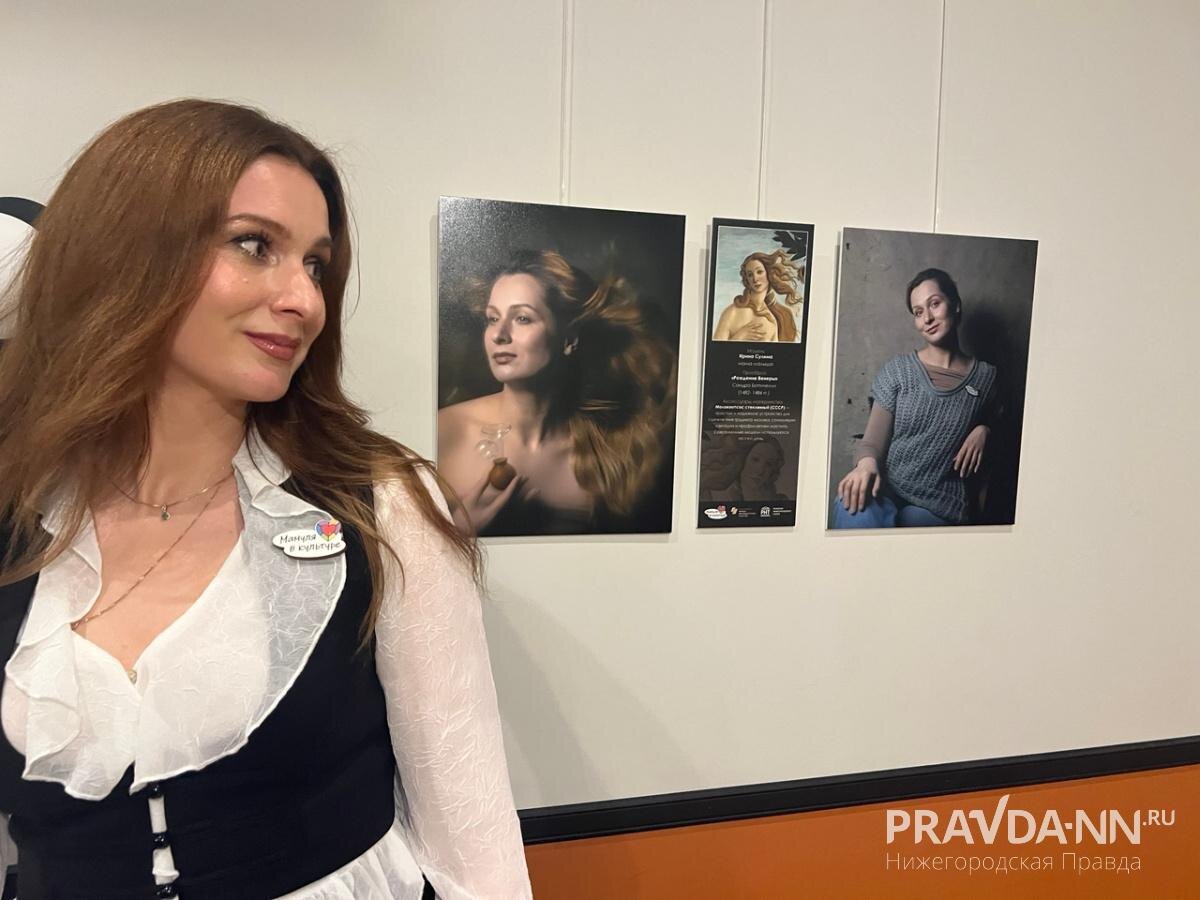    На фотоработах - мамы в декрете в образах с полотен великих художников