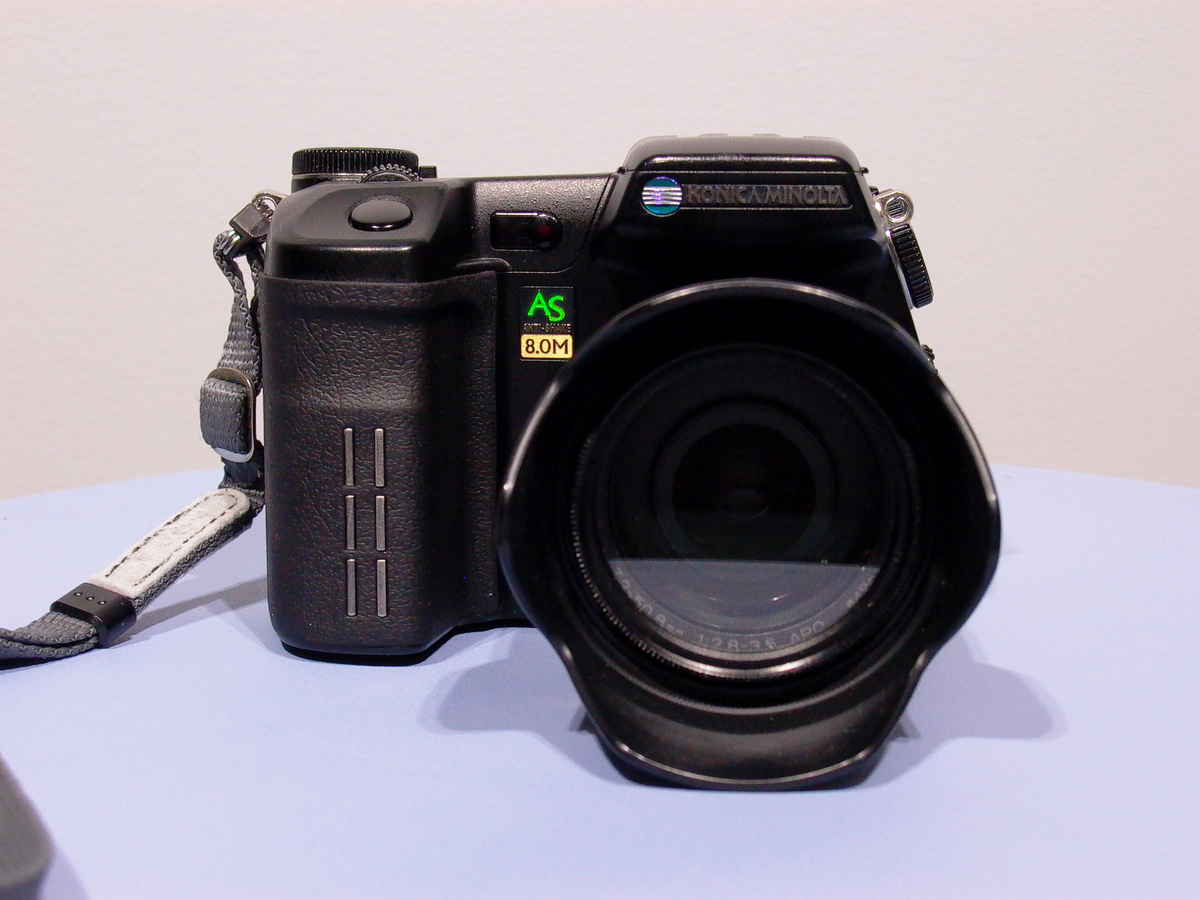 Konica Minolta DiMAGE A2