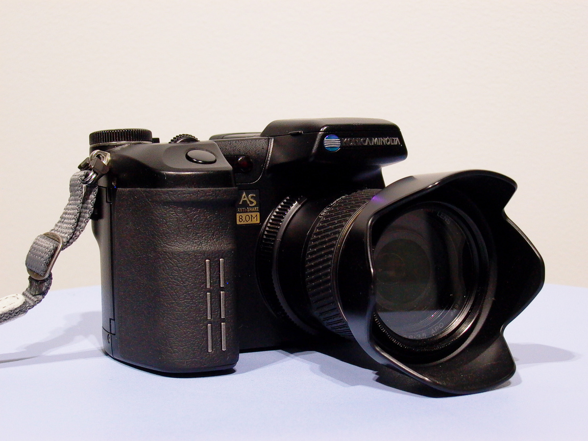 Konica Minolta DiMAGE A2