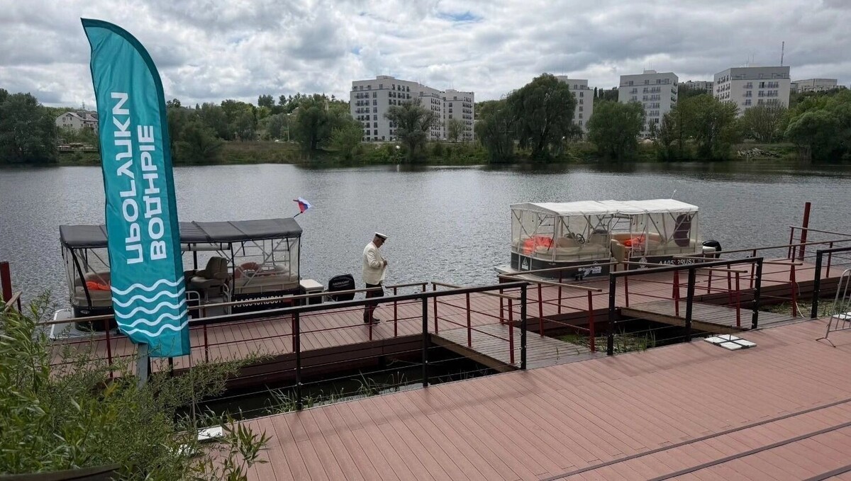    Общая вместимость катера — восемь человек   Анастасия Богдан / bel.ru