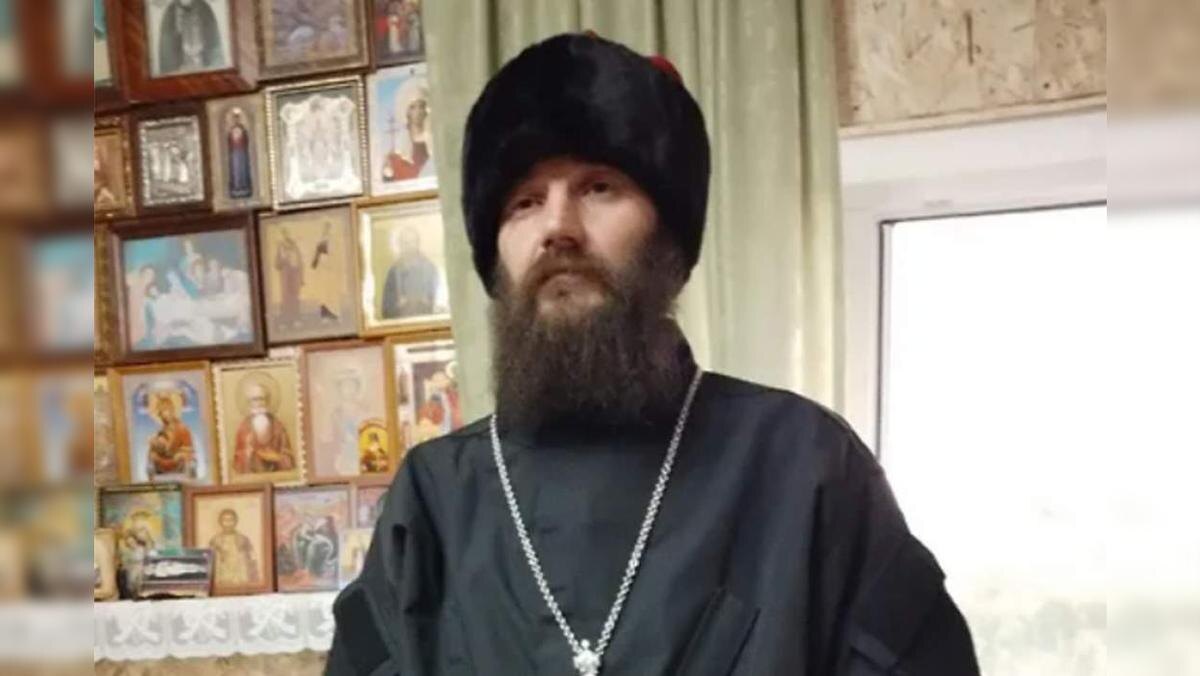 Леонид Власов, называющий себя "царем-патриархом Зосимой"