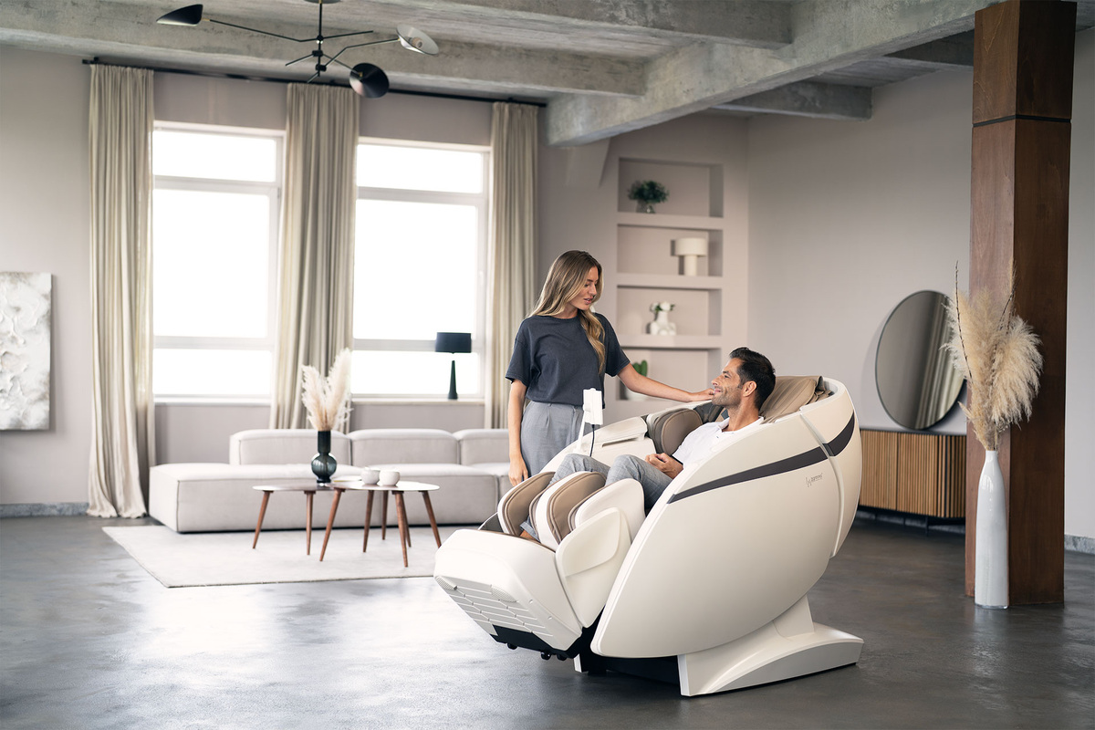 Массажное кресло Casada Skyliner 3 с антистресс-системой Braintronics