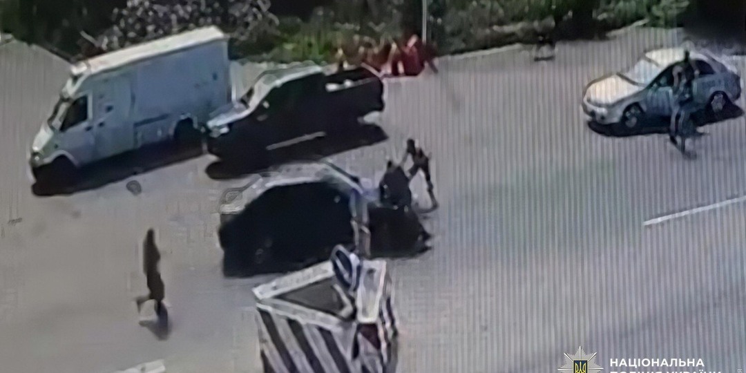 В Одесской области водитель BMW сбил пограничника и попытался скрыться