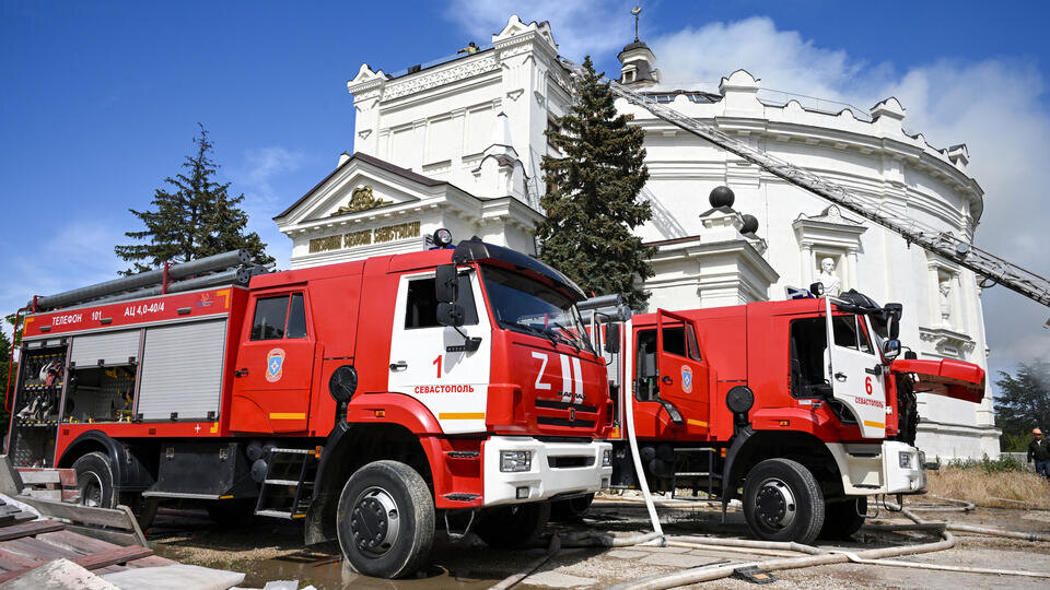     Пожар в здании панорамы "Оборона Севастополя" локализовали на 600 "квадратах" РИА Новости/Константин Михальчевский