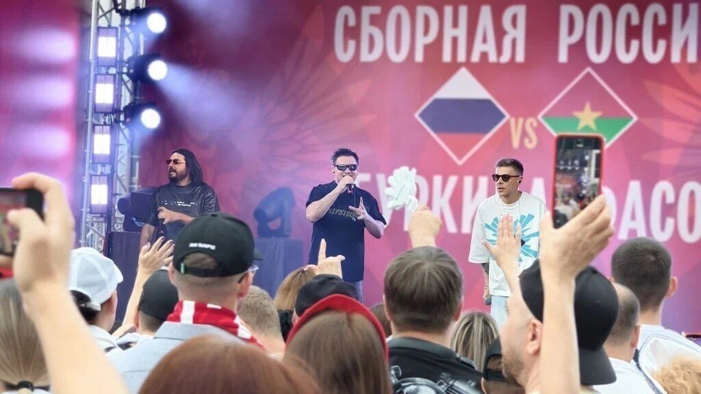   Группа «Корни» — победитель первого сезона «Фабрики звёзд»   Таня Блок / novostivolgograda.ru