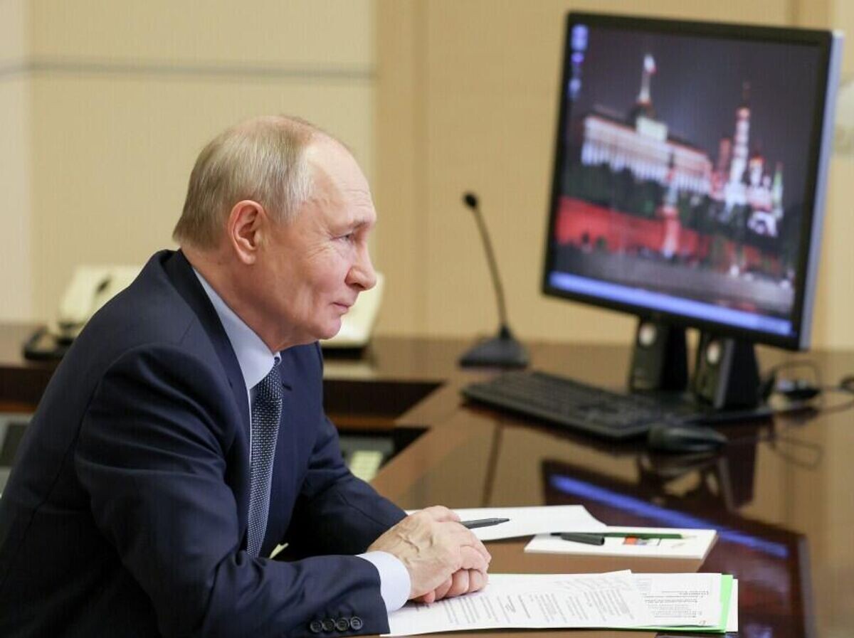    Путин о снижении ключевой ставки ЦБ | © Пул