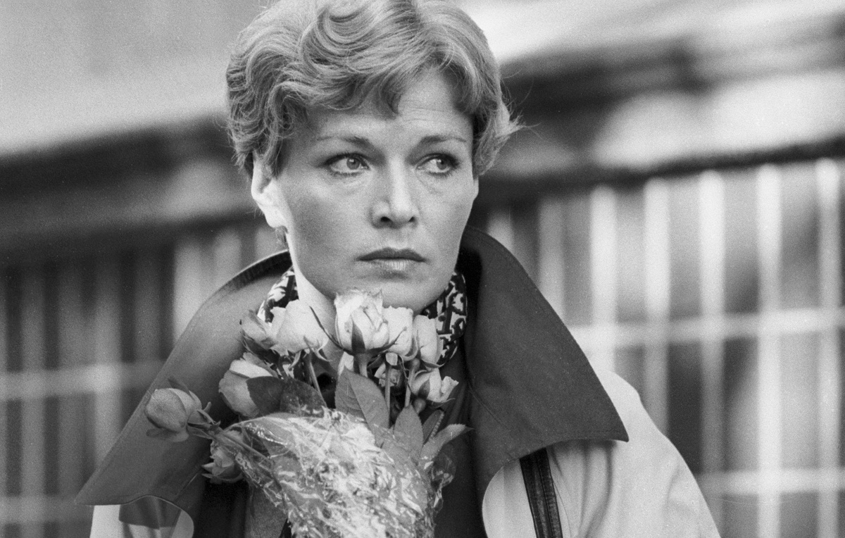    Людмила Чурсина на съемках фильма "Досье человека в "Мерседесе", 1985 год  Валентин Мастюков/ТАСС