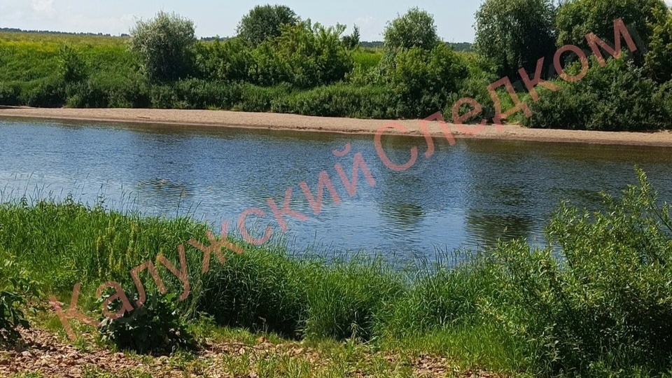 В Дзержинском районе на реке Угра утонул 39-летний мужчина