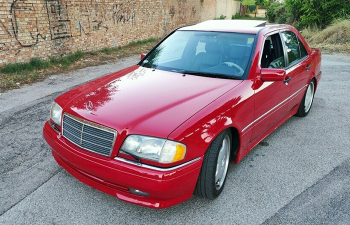 Mercedes-Benz W202./ Фото: dyler.com