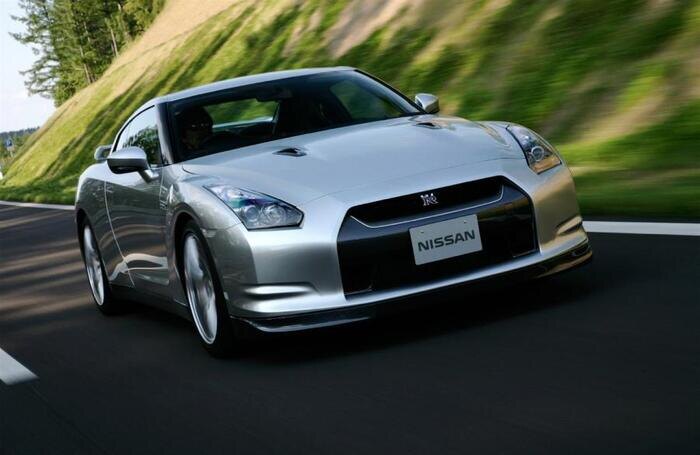 Nissan GT-R оснащен полноприводной платформой. Фото: auto.vercity.ru