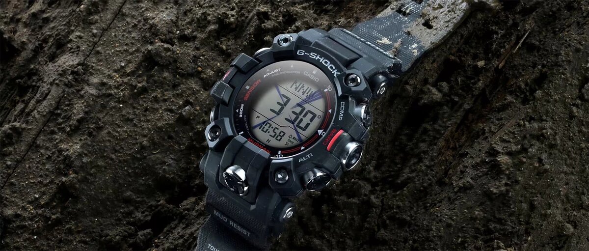 Модель G-Shock GW-9500-1E оснащена двухслойным дисплеем — одновременно виден компас, время и показания датчиков